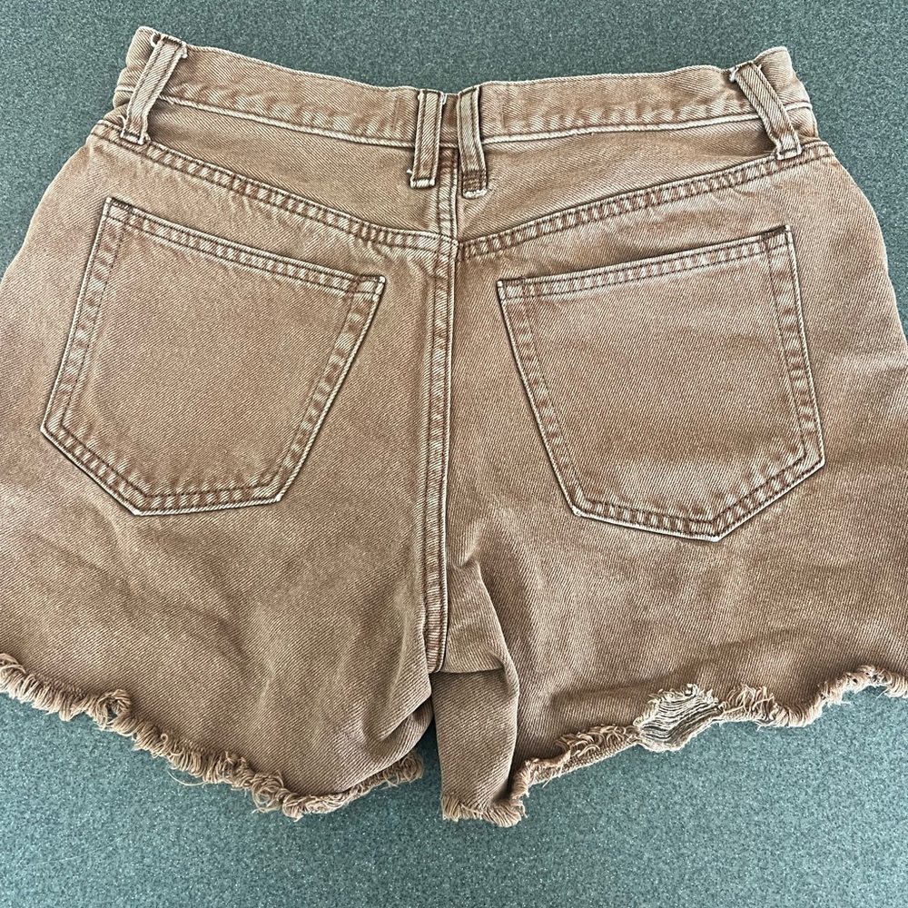 Free people - We The Free brown jean shorts size 28